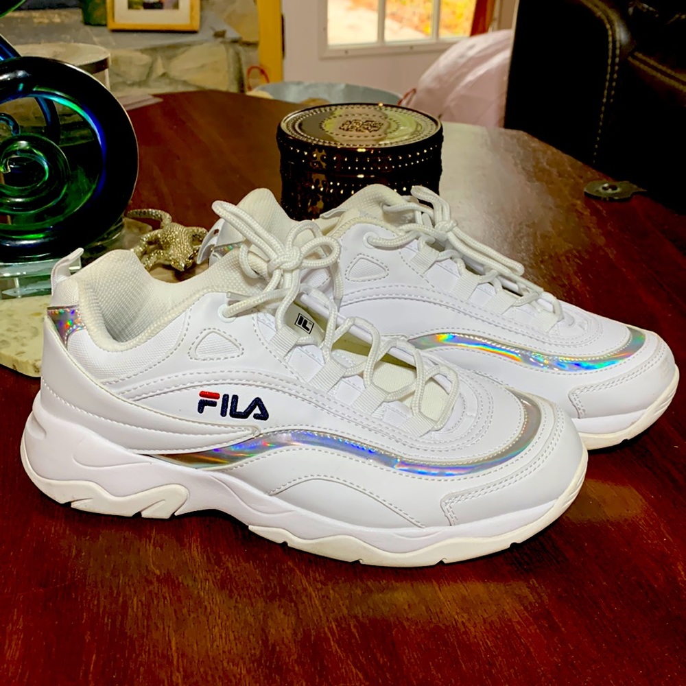 Women’s Fila size 10